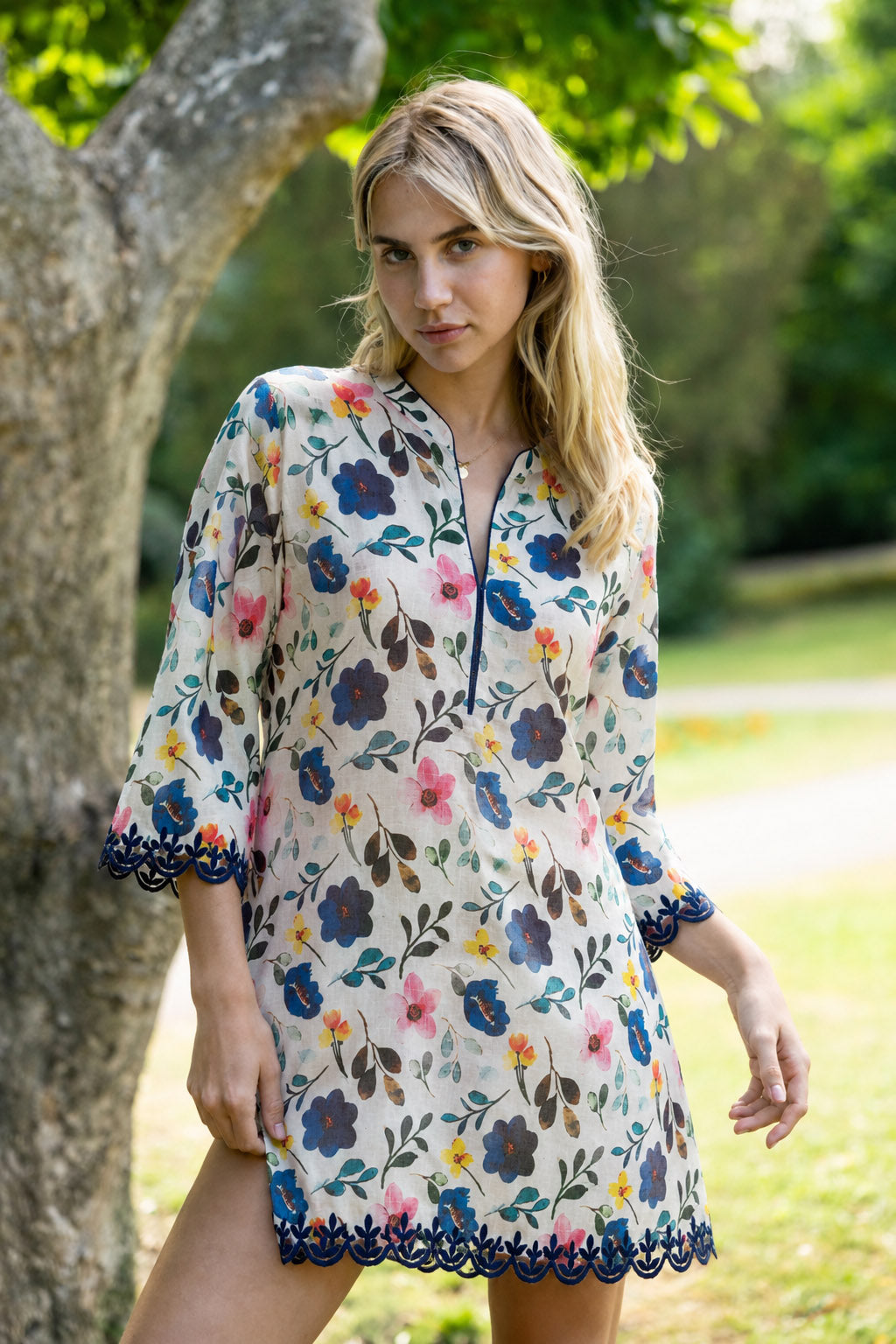 Off-white linen kaftan with colourful floral print and scalloped embroidery